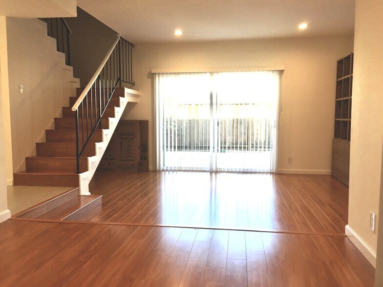 More Photos Of 19423-19425 Greenwood Dr, Cupertino Apartments For Sale