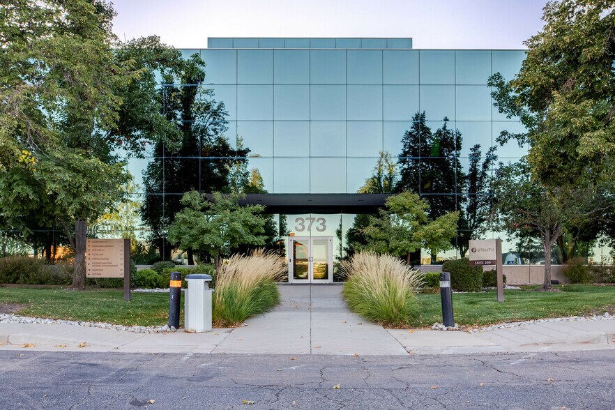 More Photos Of 373 Inverness Pkwy, Englewood Office For Lease