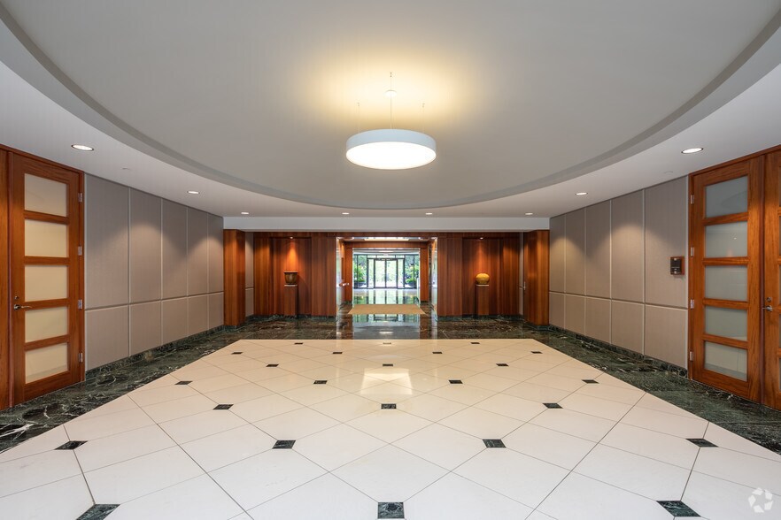 More Photos Of 50 Glenlake Pky NE, Atlanta Office For Lease