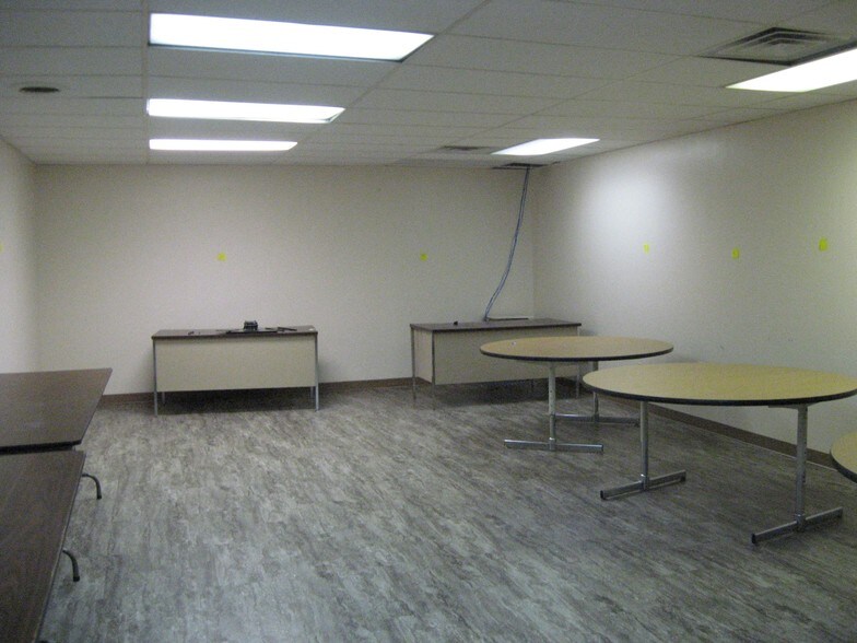 More Photos Of 200 Shady Ln, Philipsburg Light Distribution For Lease