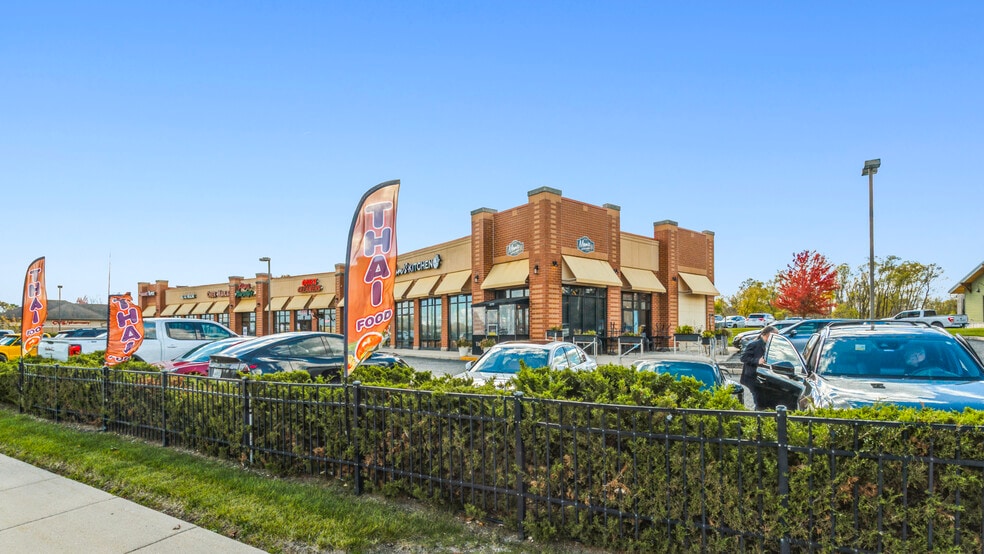 More Photos Of 2177 Silvernail Rd, Pewaukee Freestanding For Sale