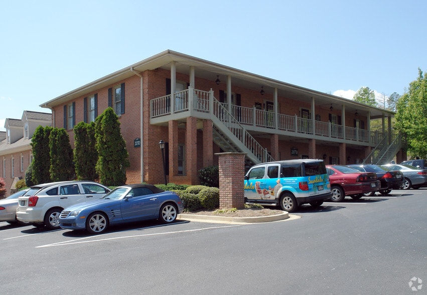 More Photos Of 2050 Buford Hwy, Buford Unknown For Lease