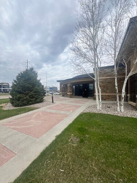 More Photos Of 4141 28th Ave S, Fargo Office For Lease