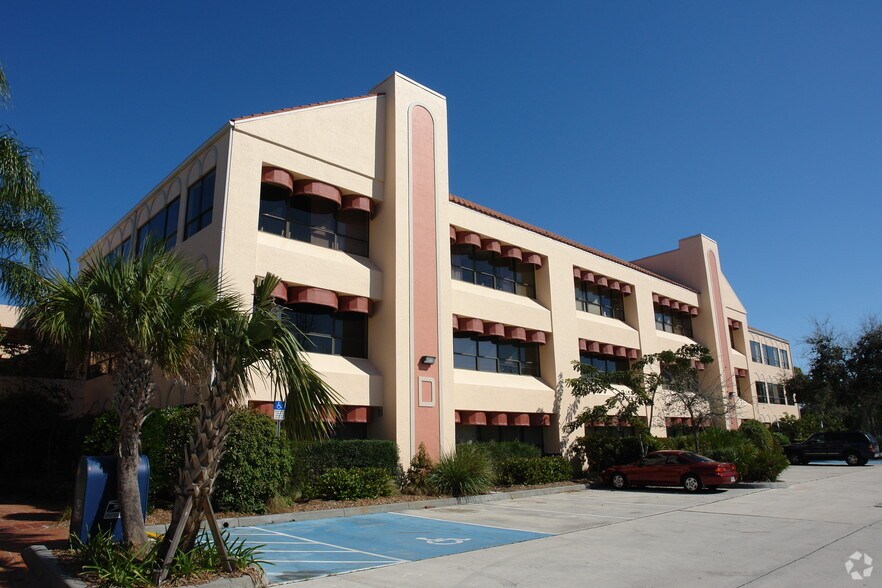 Primary Photo Of 900 SE Ocean Blvd, Stuart Medical For Lease