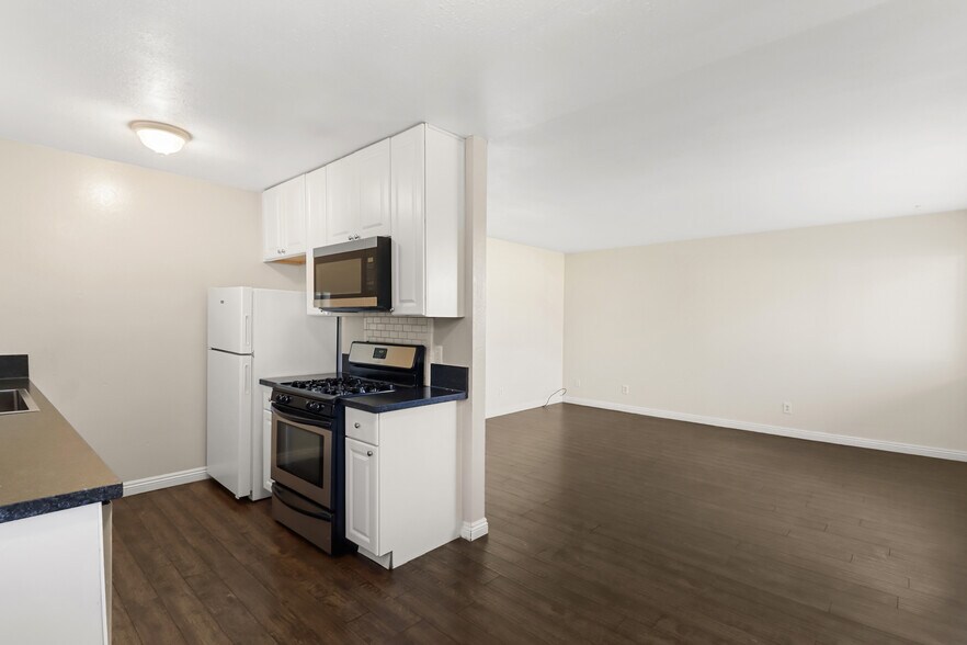 More Photos Of 163 Pleasant Ave, Auburn Apartments For Sale