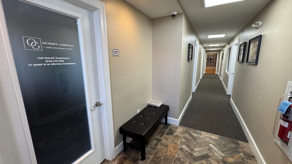 More Photos Of 312-314 W Broad St, Quakertown Office For Sale