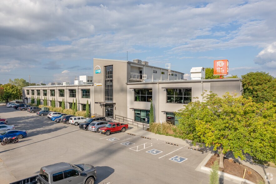 More Photos Of 110 S Hartford Ave, Tulsa Office For Lease