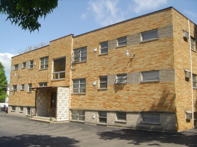 Primary Photo Of 3828 Washington Ave, Cincinnati Apartments For Sale