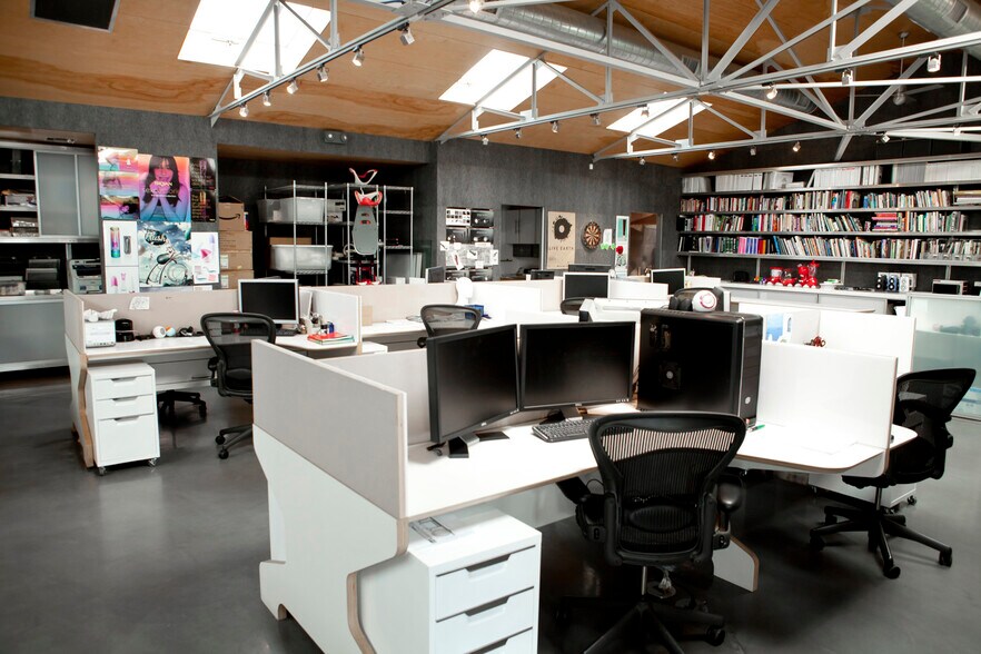 More Photos Of 3459 Motor Ave, Los Angeles Loft Creative Space For Lease