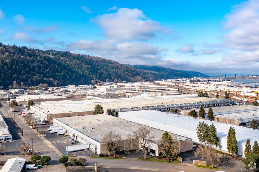 More Photos Of 3205-3223 NW Guam St, Portland Light Manufacturing For Lease