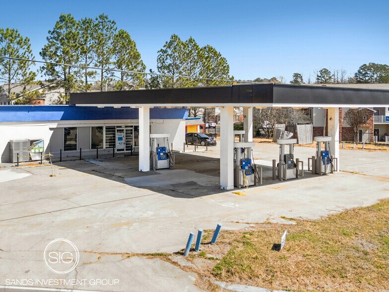 Primary Photo Of 5780 US-80, Jackson Convenience Store For Sale
