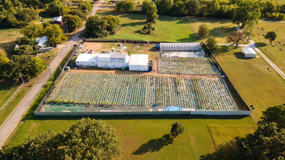 More Photos Of 947 N Buffington Rd, Sallisaw Warehouse For Sale