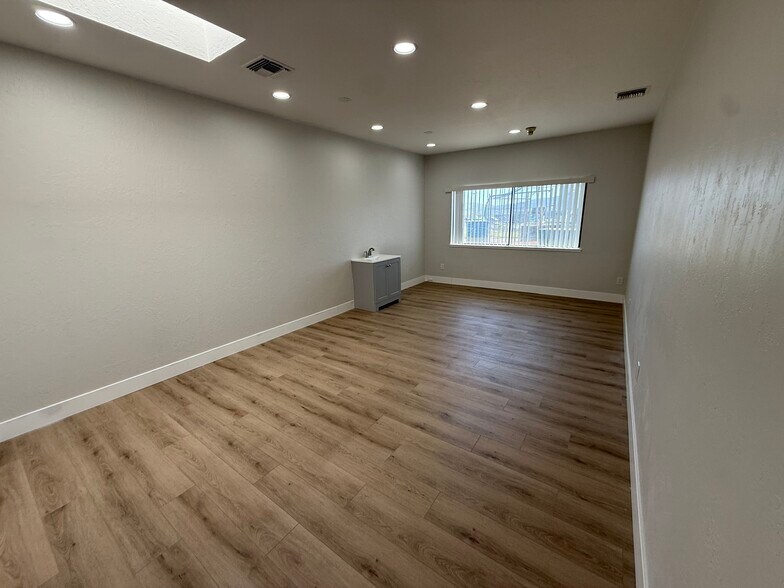 More Photos Of 3690 Grant Dr, Reno Office For Lease