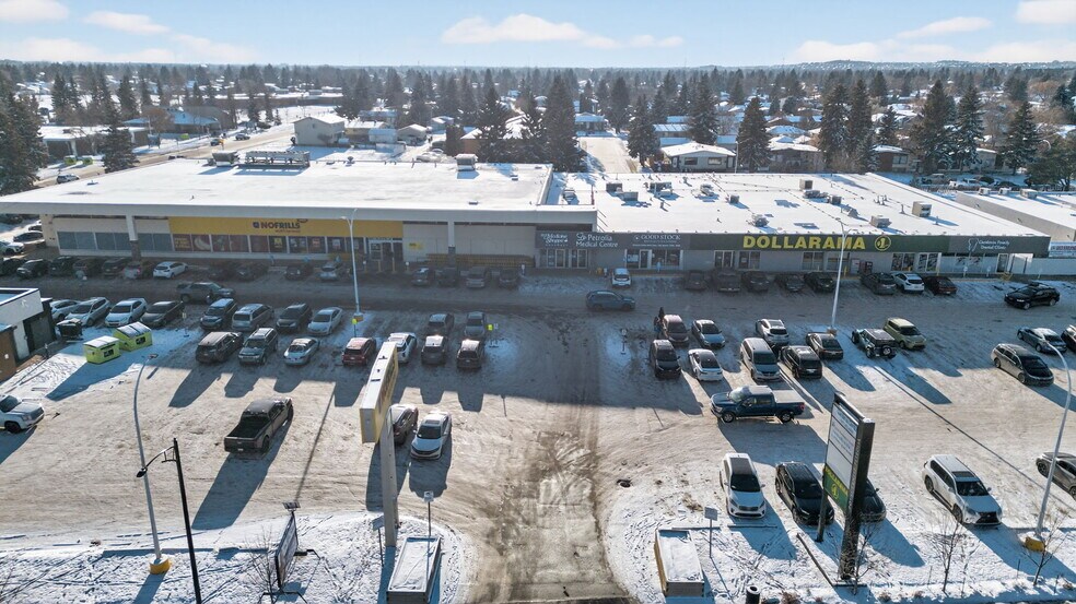 Primary Photo Of 11411 40th Ave, Edmonton Storefront For Lease