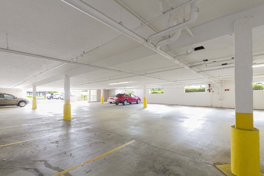 More Photos Of 2910 Jefferson St, Carlsbad Medical For Lease