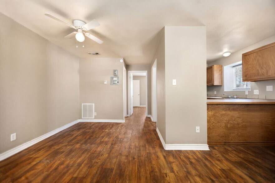 More Photos Of , Lufkin Multifamily For Sale