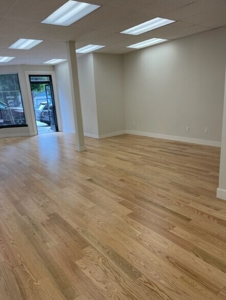 More Photos Of 1634-1642 Irving St, San Francisco Storefront Retail Residential For Lease