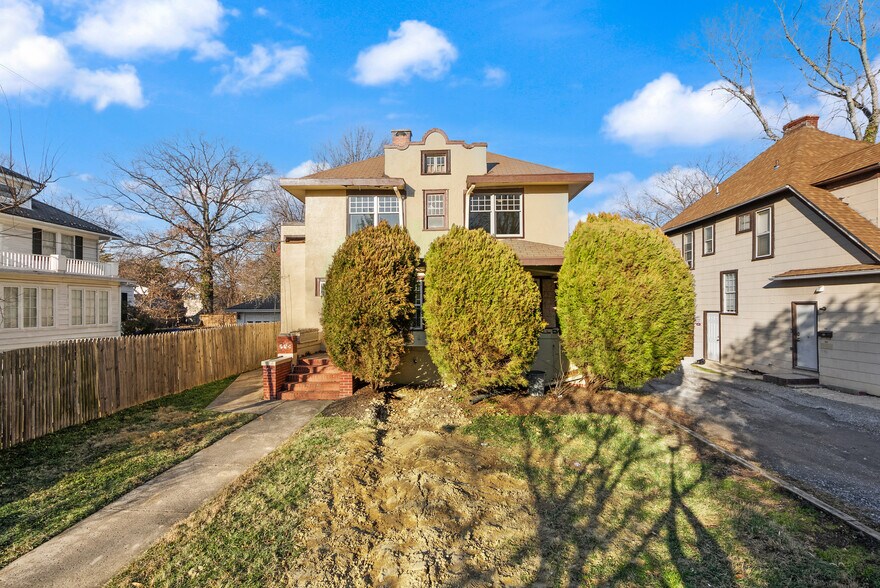 More Photos Of 4618 College Ave, College Park Multifamily For Sale