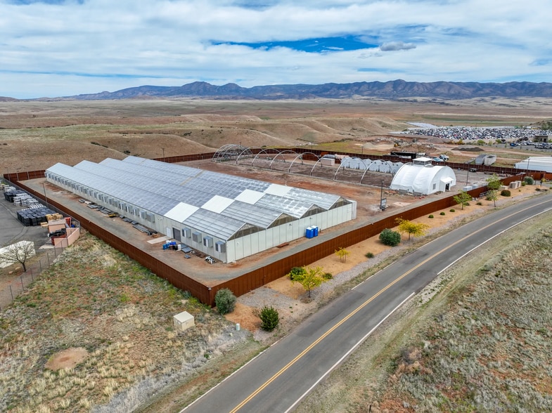 Primary Photo Of 10282 E Valley Rd, Prescott Valley Specialty For Lease