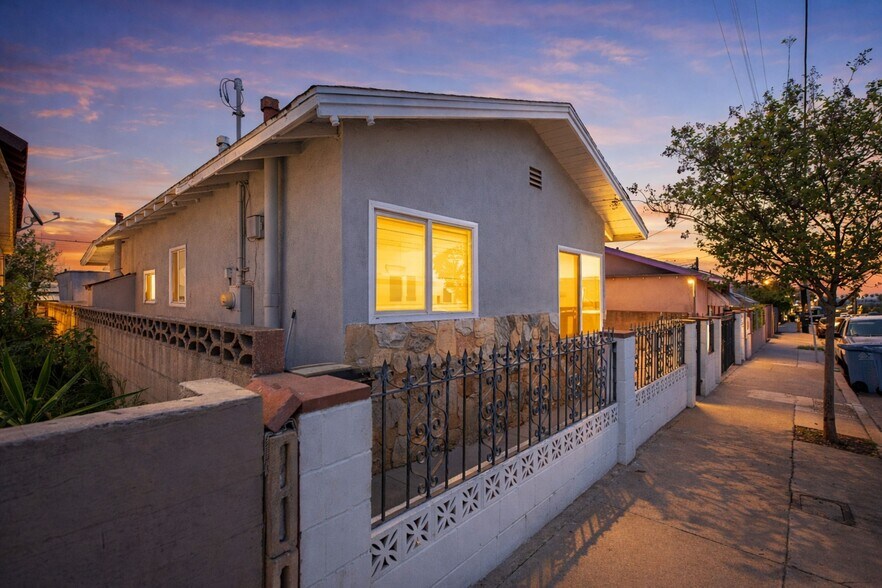 More Photos Of 474 S Eastern Ave, East Los Angeles Multifamily For Sale
