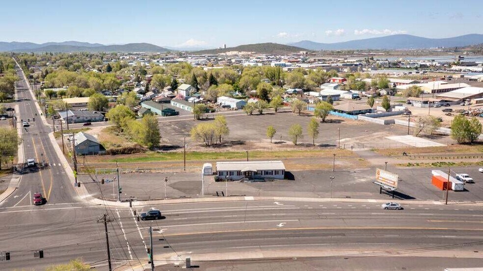 More Photos Of 3350 S 6th St, Klamath Falls Auto Dealership For Sale