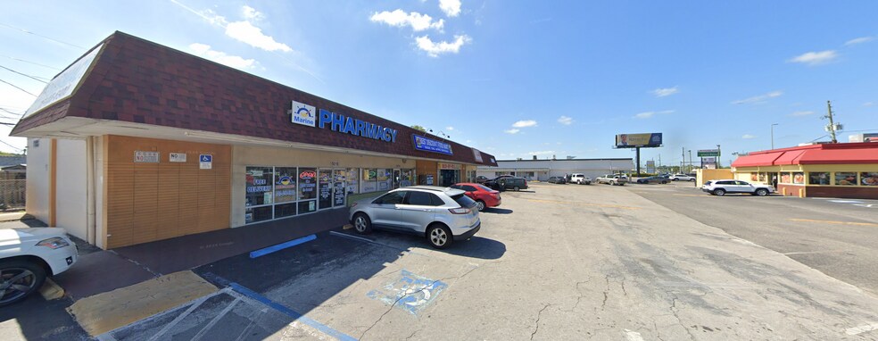 Primary Photo Of 5016 US Highway 19, New Port Richey General Retail For Lease