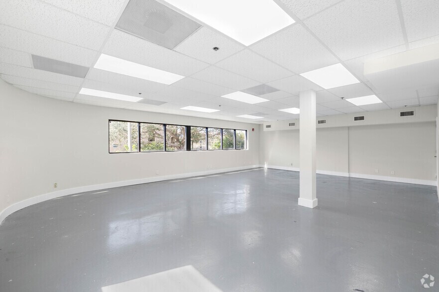 More Photos Of 23123 State Road 7, Boca Raton Office For Lease