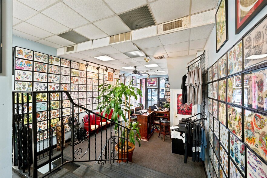 More Photos Of 617 South St, Philadelphia Apartments For Lease