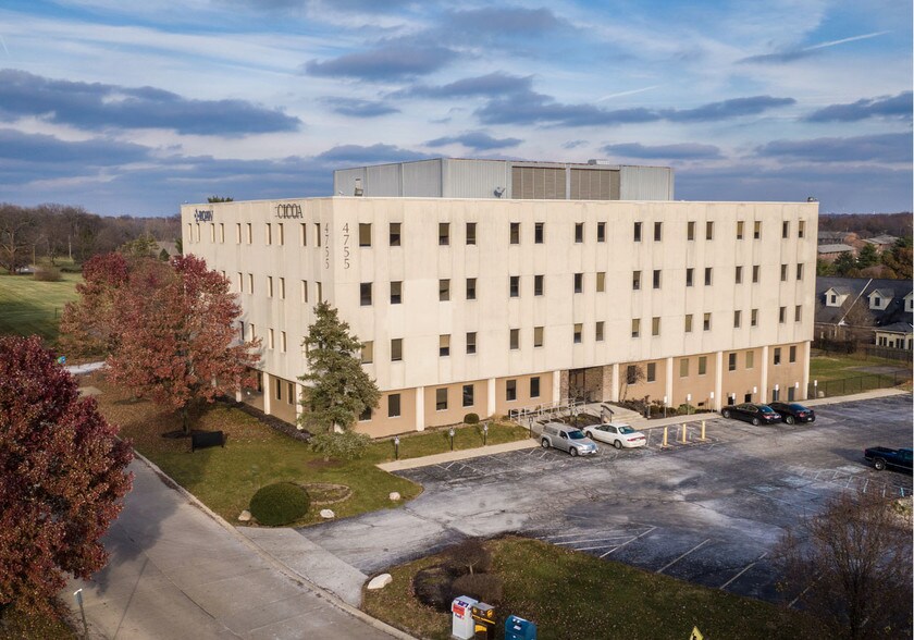 More Photos Of 4755 Kingsway Dr, Indianapolis Office For Lease