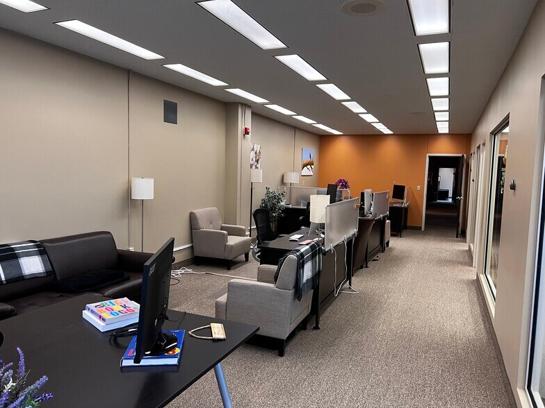 More Photos Of 219 E Maple St, Canton Office For Lease