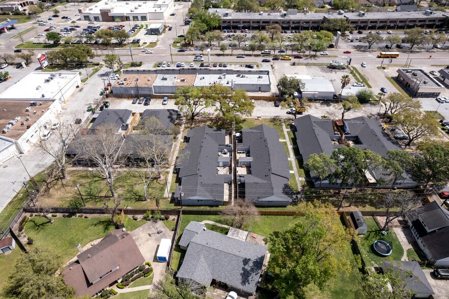 More Photos Of 2675-2689 Gessner Rd, Houston Apartments For Sale