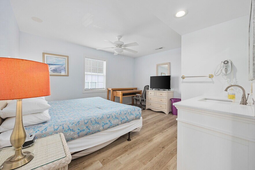 More Photos Of 510 S Ocean Blvd, Surfside Beach Multifamily For Sale