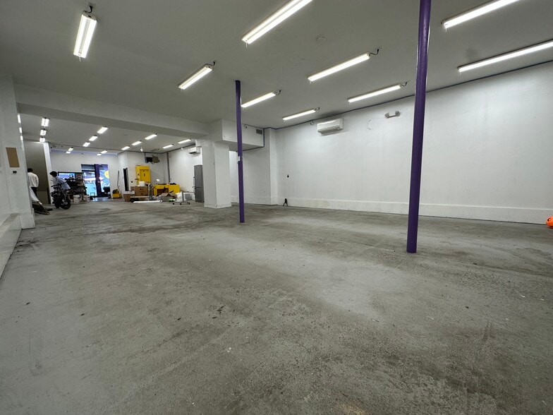 More Photos Of 43 Essex St, New York Storefront Retail Residential For Lease