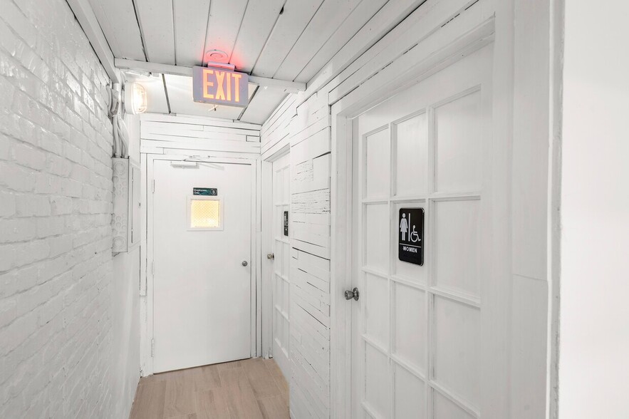 More Photos Of 1400 20th St, Miami Beach Storefront Retail Office For Sale