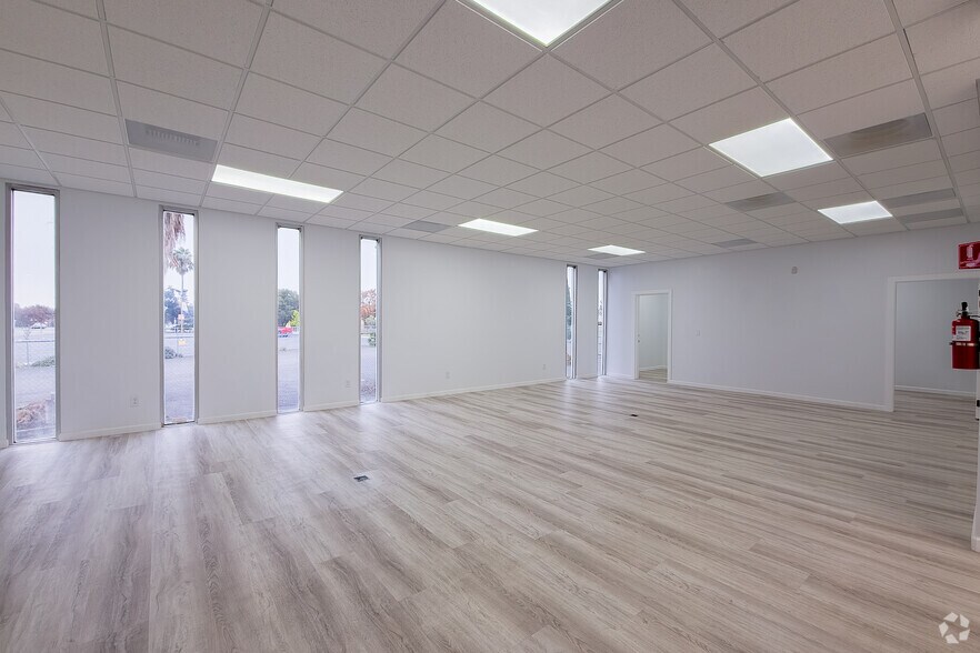 More Photos Of 5223 N El Dorado St, Stockton Office For Lease