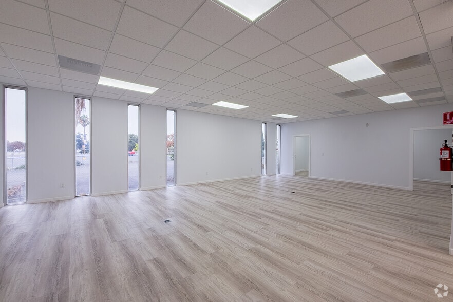More Photos Of 5223 N El Dorado St, Stockton Office For Lease