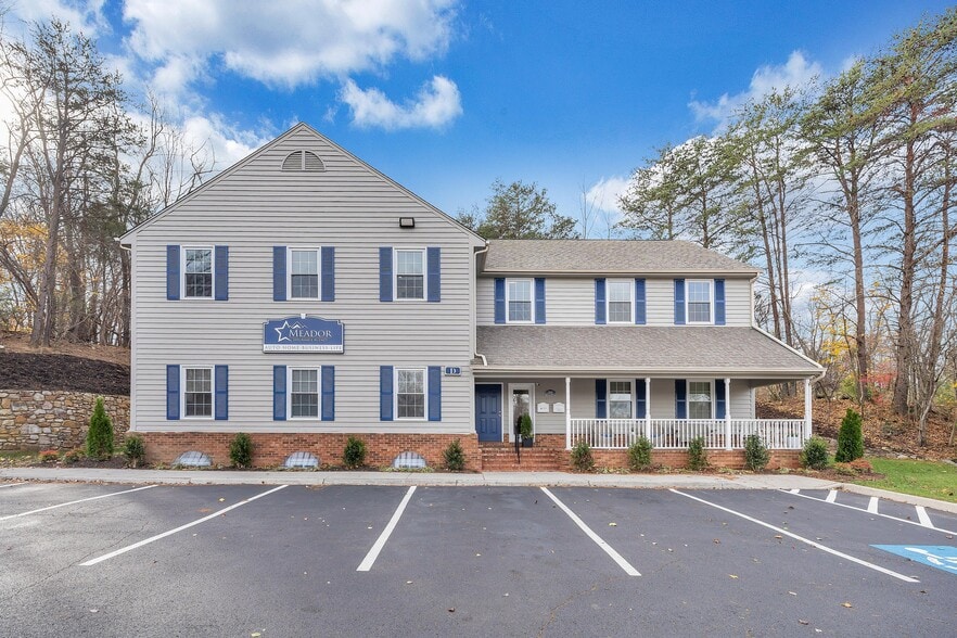 Primary Photo Of 3241 Electric Rd, Roanoke Office For Lease