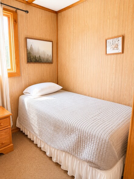 More Photos Of W17461 Norton Rd, Gould City Hotel For Sale