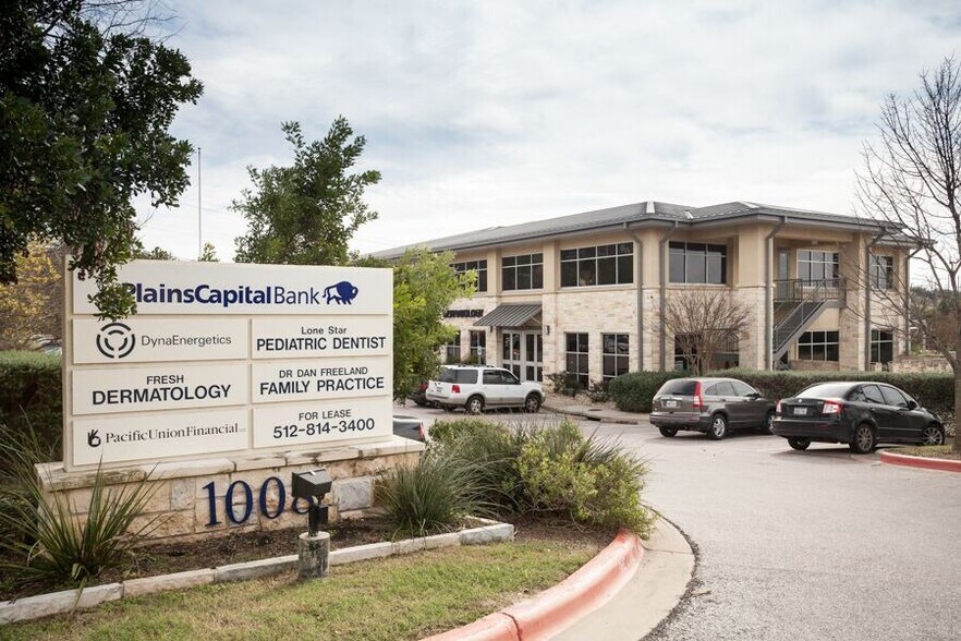 More Photos Of 1008 Ranch Road 620 S, Lakeway Office For Lease