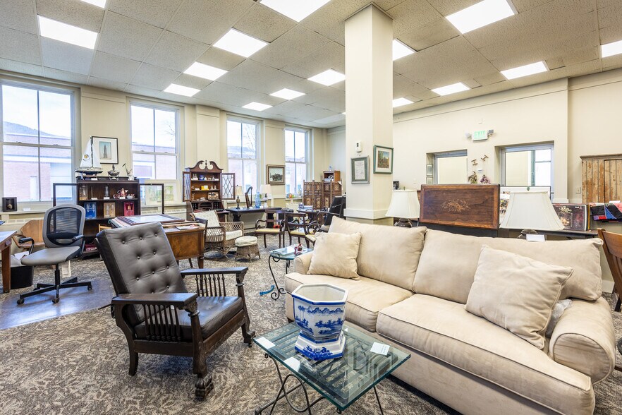 More Photos Of 81 N Main St, Ellenville Office Residential For Sale
