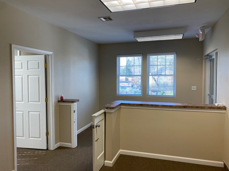 More Photos Of 112 Giffordtown Ln, Little Egg Harbor General Retail For Lease