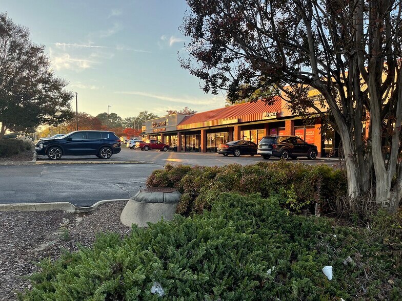 More Photos Of 210 Highway 12 W, Starkville Storefront For Lease