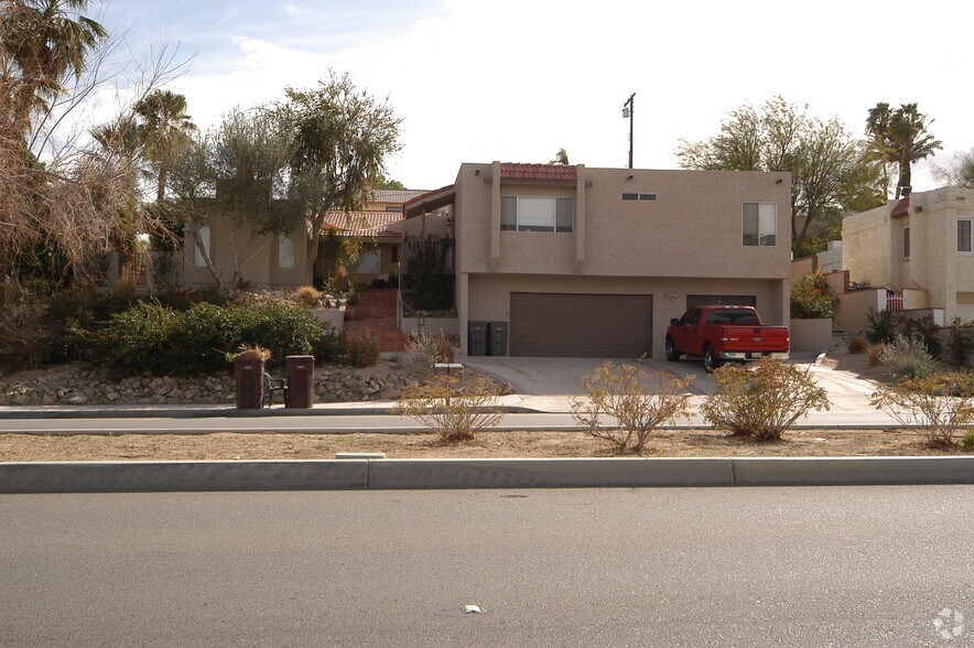 More Photos Of 79321 Avenue 42, Indio Apartments For Sale