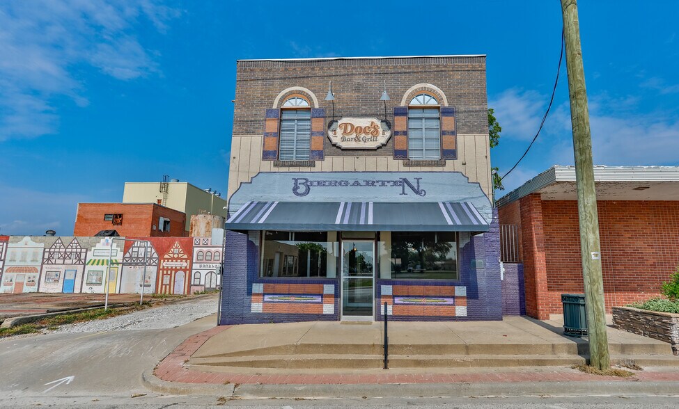 More Photos Of 113 N Main St, Muenster Restaurant For Sale