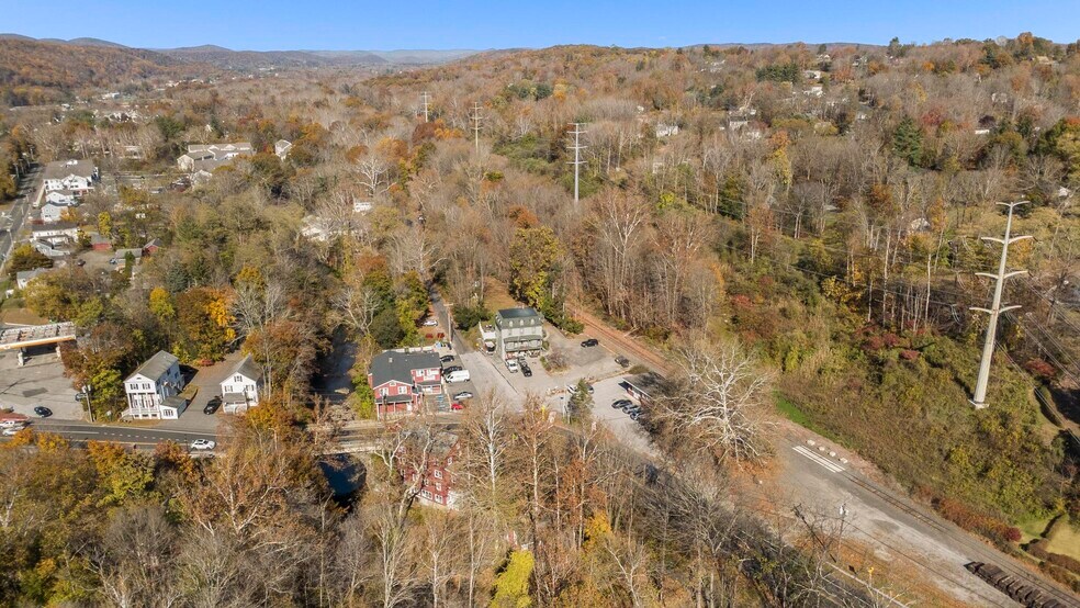 More Photos Of One Tuck's Rd, Brookfield Multifamily For Sale