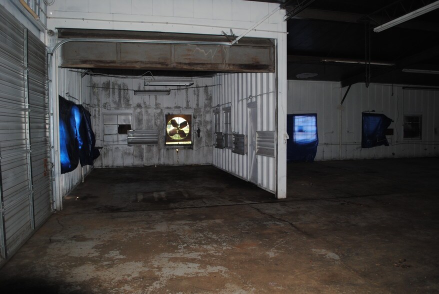 More Photos Of 2600 Medgar Evers Blvd, Jackson Auto Repair For Sale