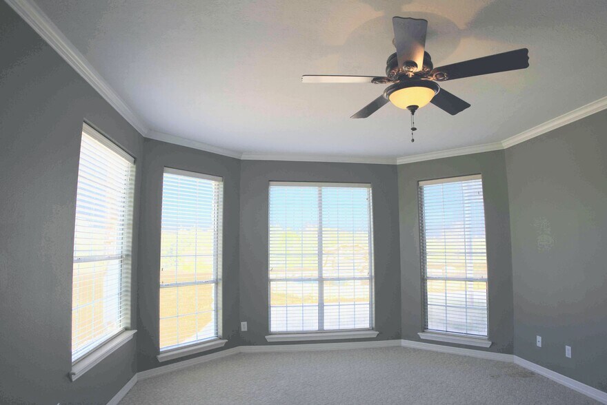 More Photos Of 2982 FM 2935, Brenham Flex For Sale