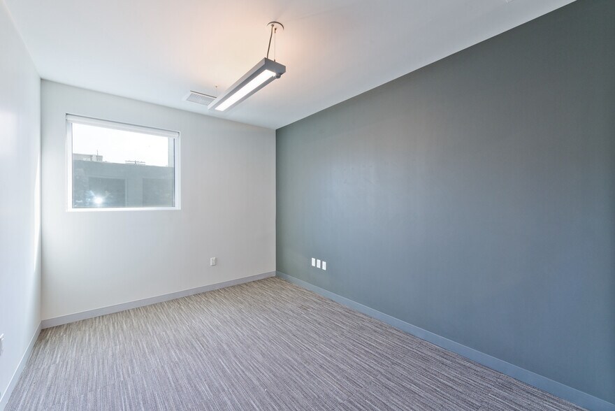 More Photos Of 2256 Barry Ave, Los Angeles Office For Lease