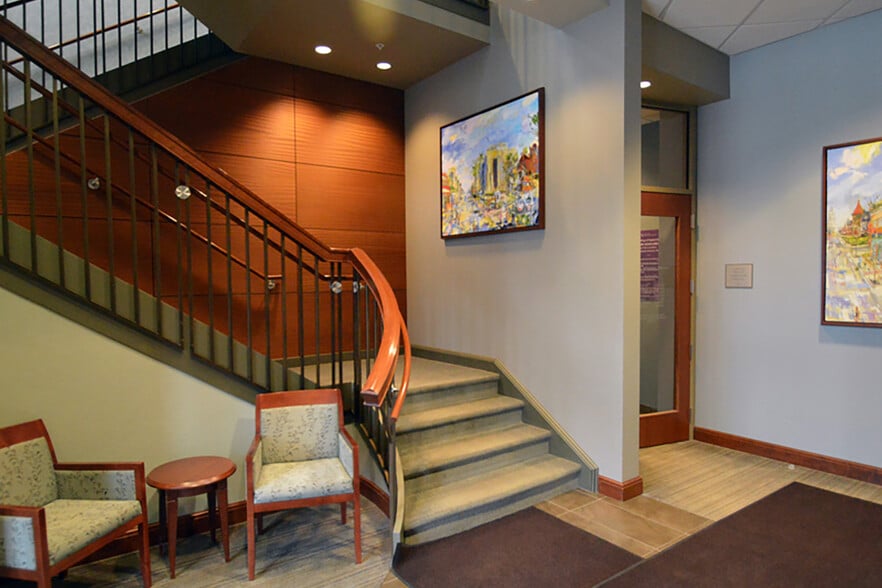 More Photos Of 2780 Delaware Ave, Kenmore Medical For Lease