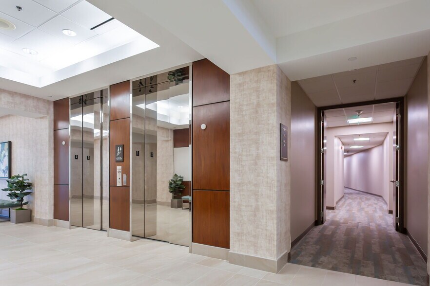 More Photos Of 5565 Centerview Dr, Raleigh Office For Lease